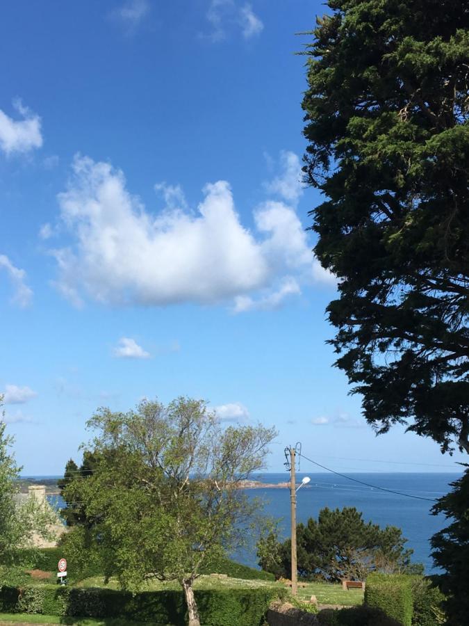 Apartment F2 Vue Mer Guirec *